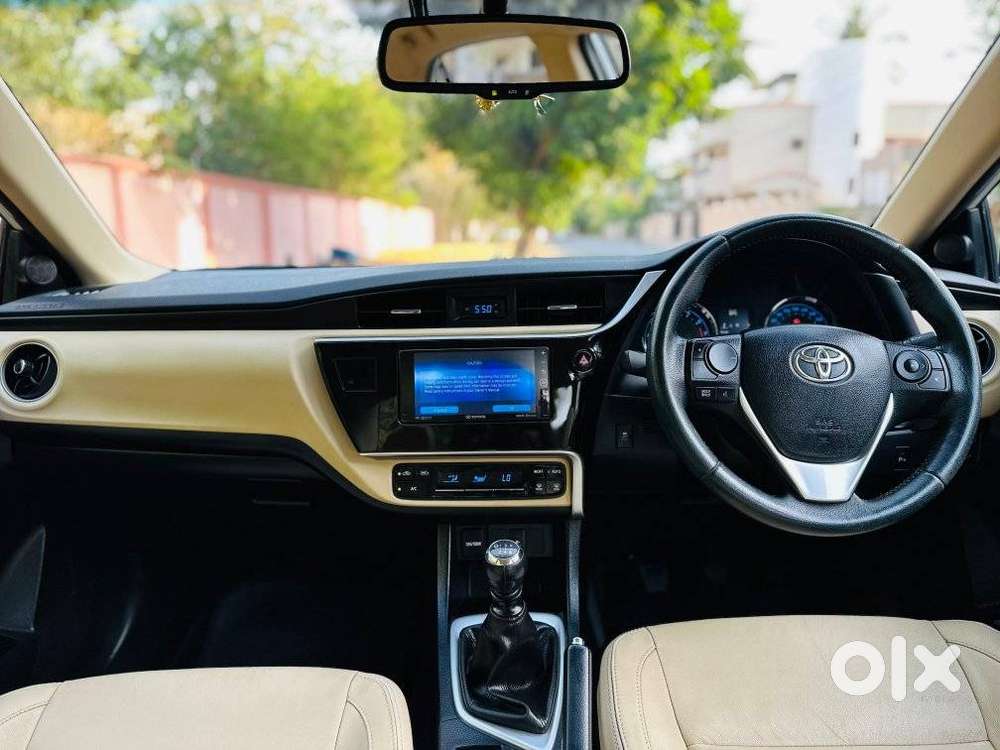 Toyota Corolla Altis 1.8 Gl, 2017, Petrol