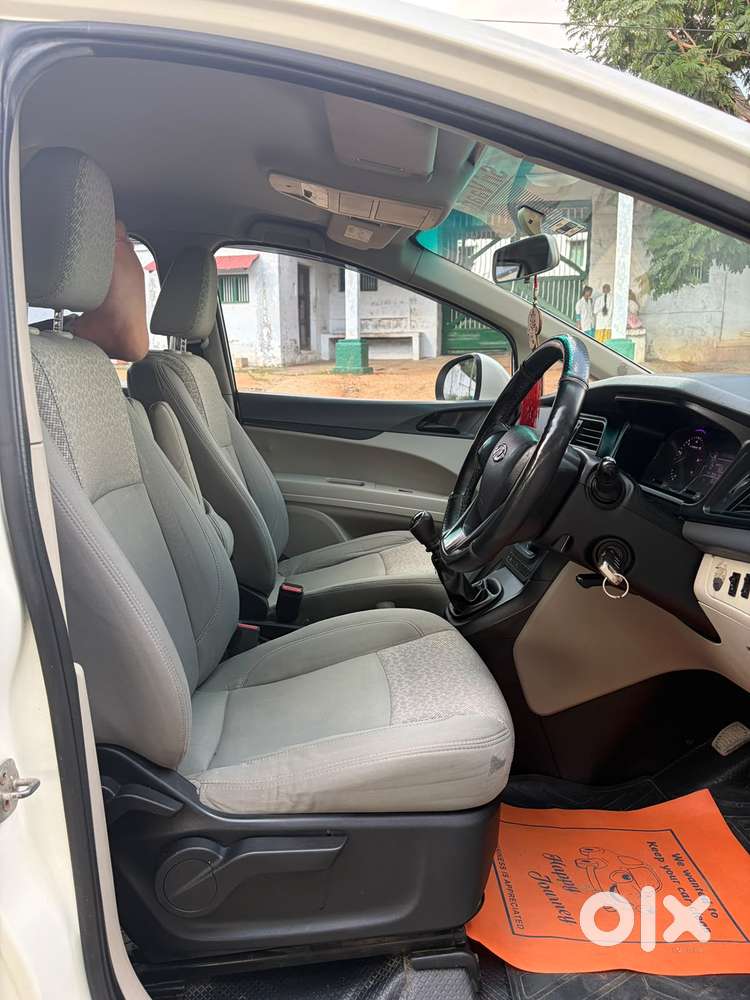 Mahindra Marazzo M4 8str, 2019, Diesel