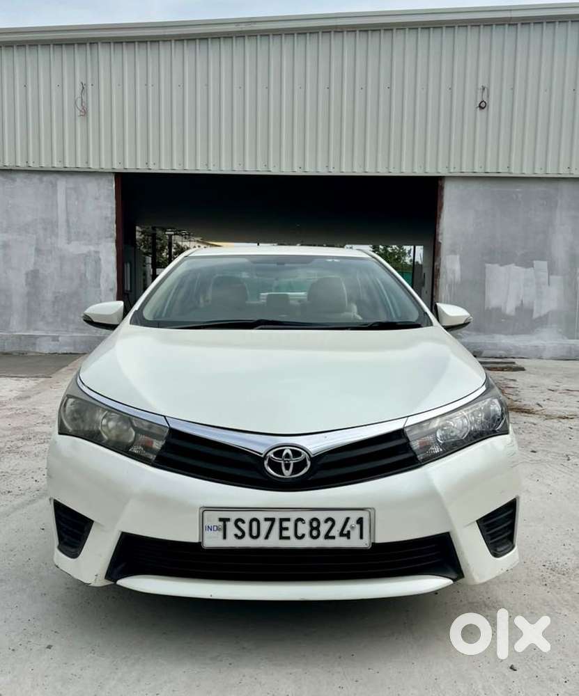 Toyota Corolla Altis 1.8 Js, 2014, Petrol