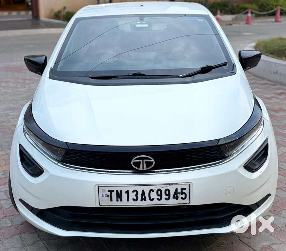 Tata Altroz Xe Petrol, 2024, Petrol