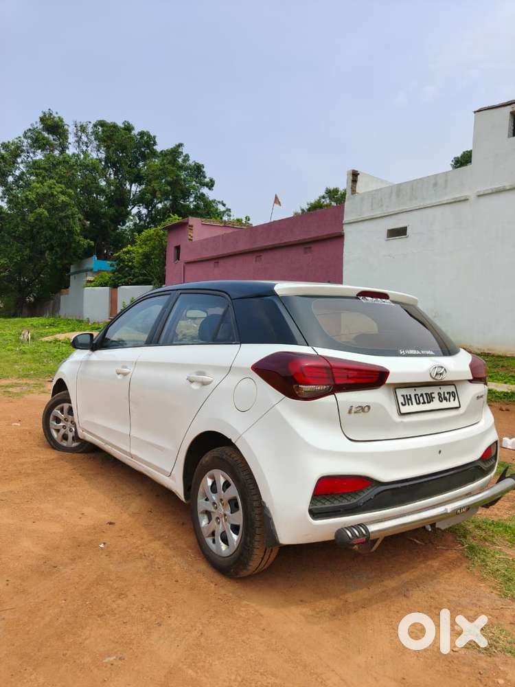 Hyundai I20 Sportz 1.2 Bs-iv, 2018, Petrol