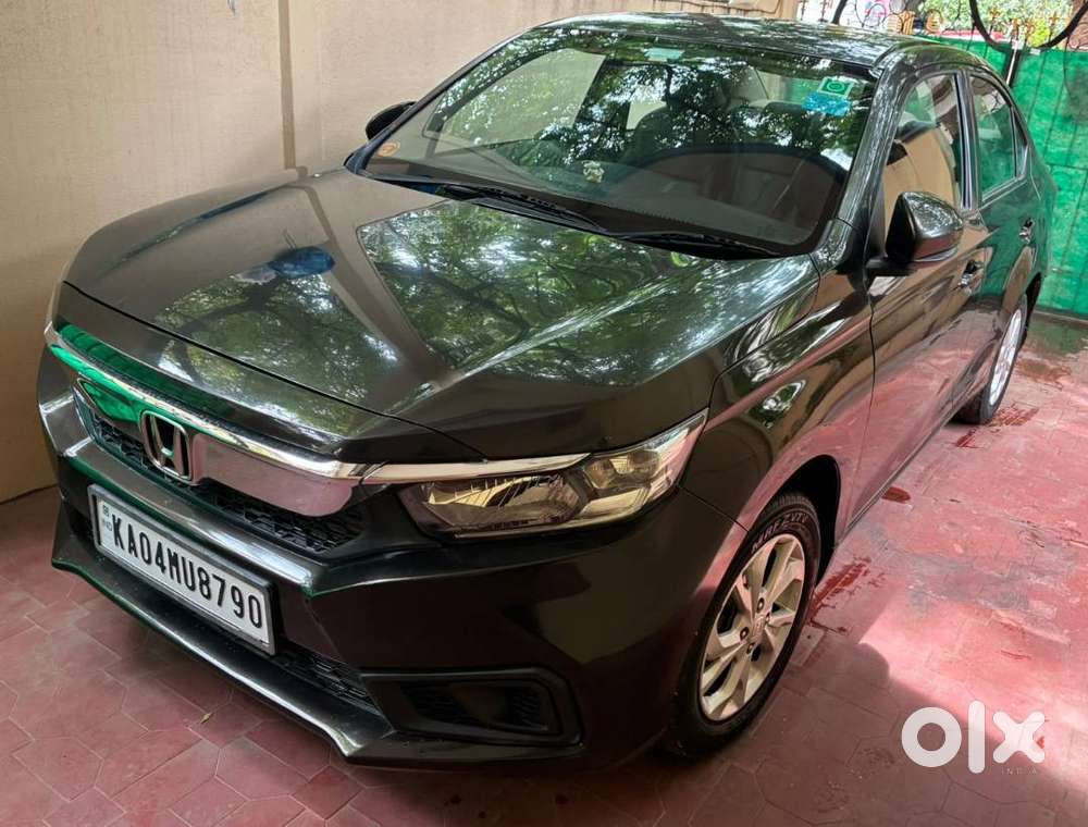 Like new Honda Amaze 1.5 V CVT 2018