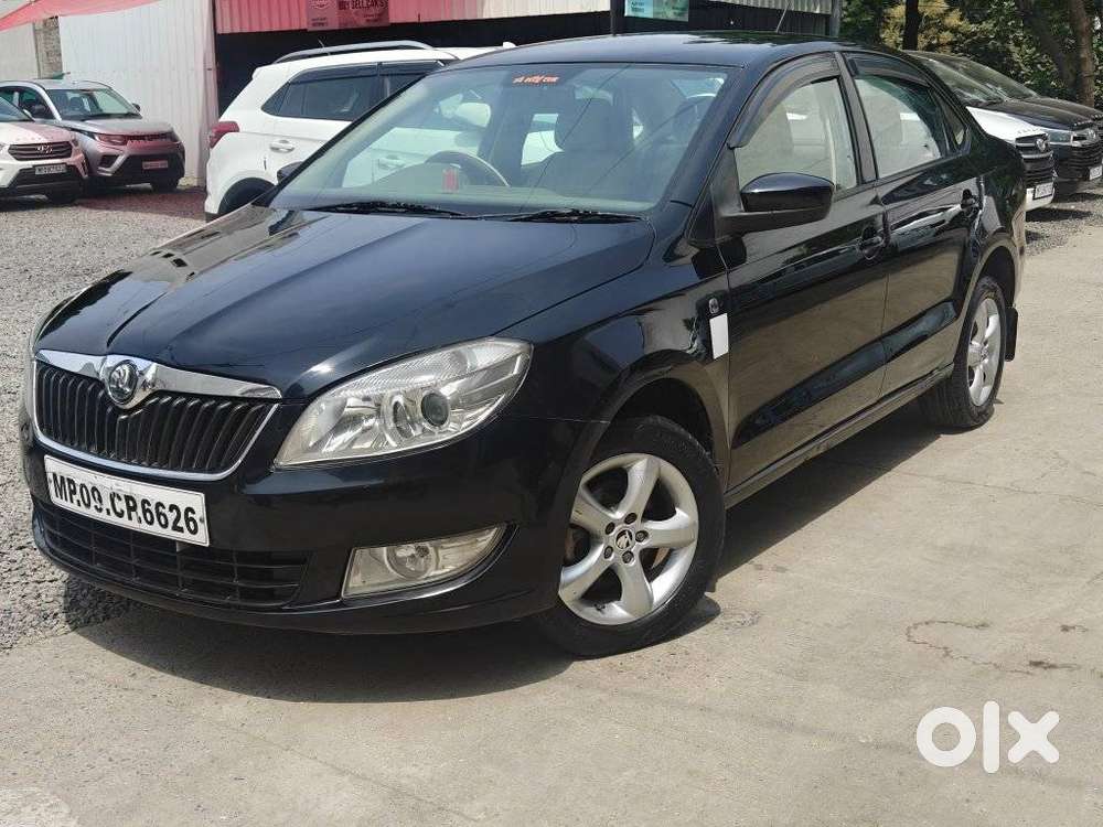 Skoda Rapid 1.5 Tdi At Elegance, 2014, Petrol