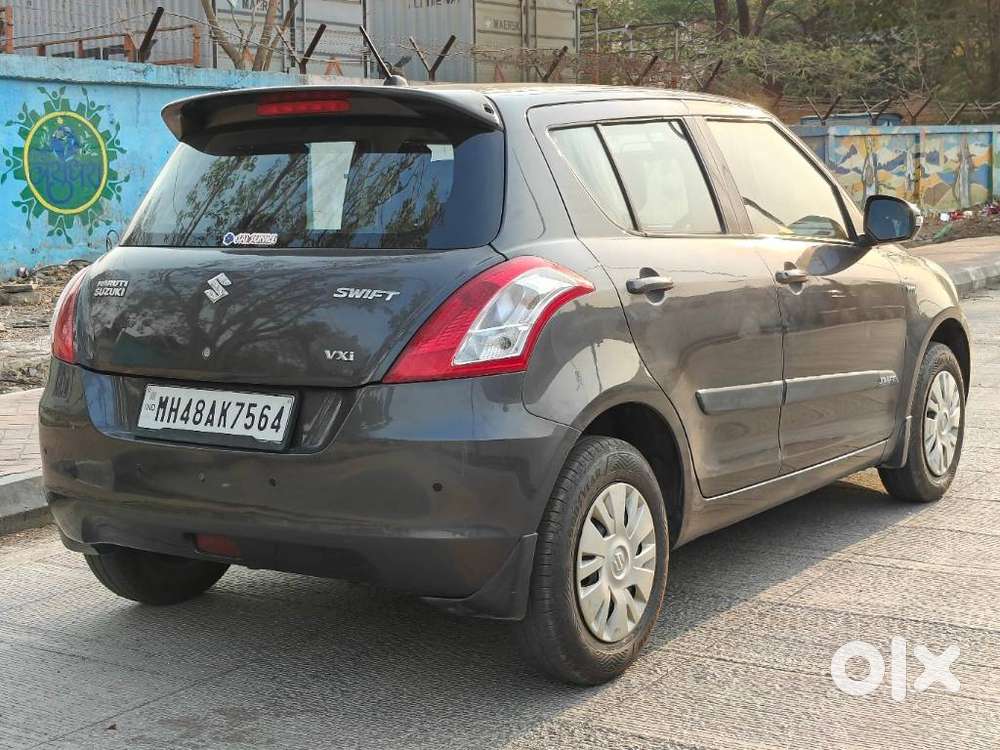 Maruti Suzuki Swift Vxi 1.2 Abs Bs-iv, 2017, Petrol