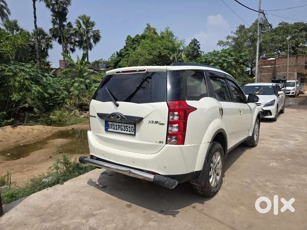 Mahindra Xuv 500 W10 (2016)