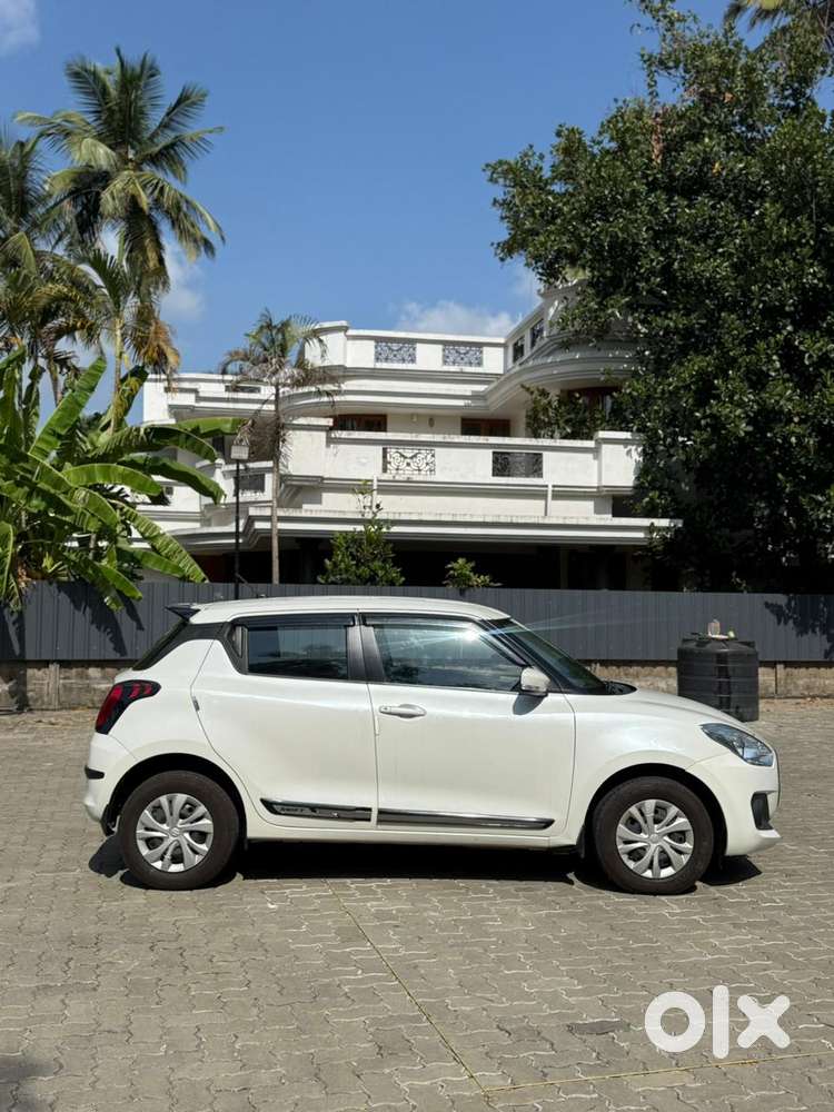 Maruti Suzuki Swift Vxi Abs Bsiv, 2023, Petrol