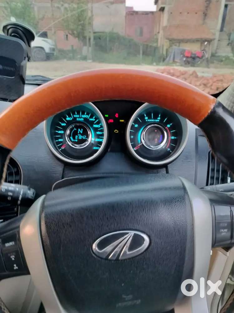 Mahindra Xuv500 2017 Diesel 81000 Km Driven