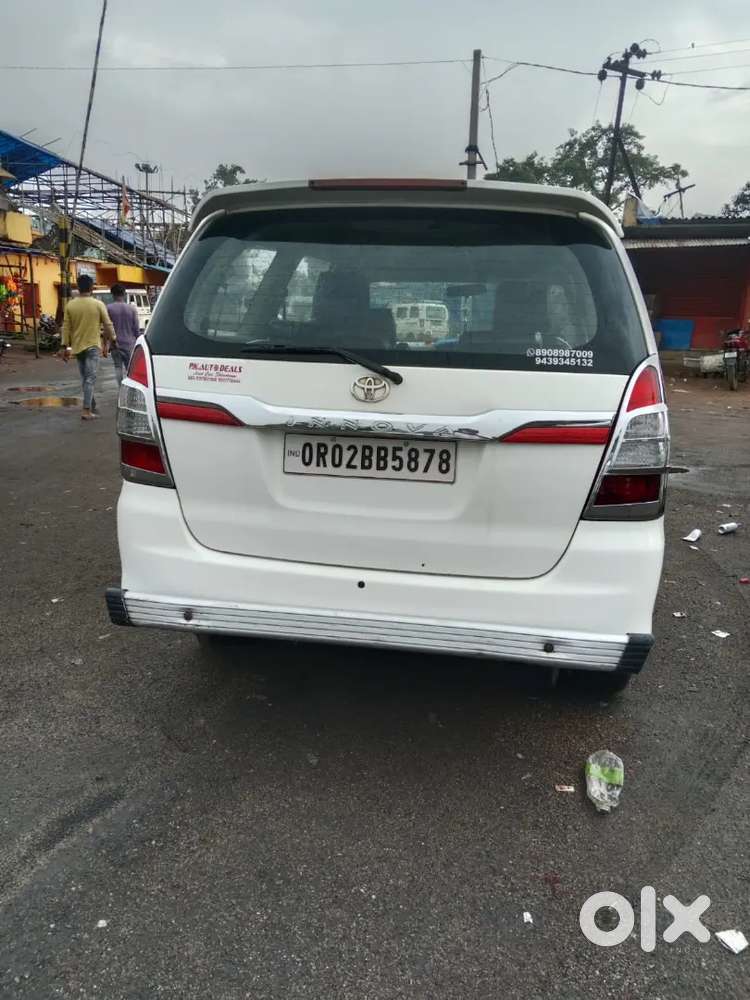 Toyota Innova 2.5 E 2010