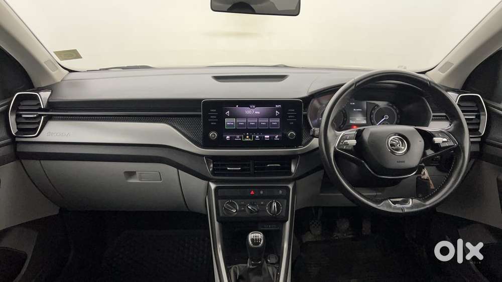 Skoda Kushaq 1.0 Tsi Ambition, 2022, Petrol