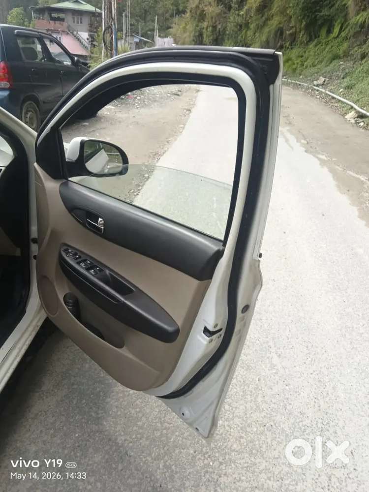 Hyundai I20 2013 Petrol 450000 Km Driven Abs