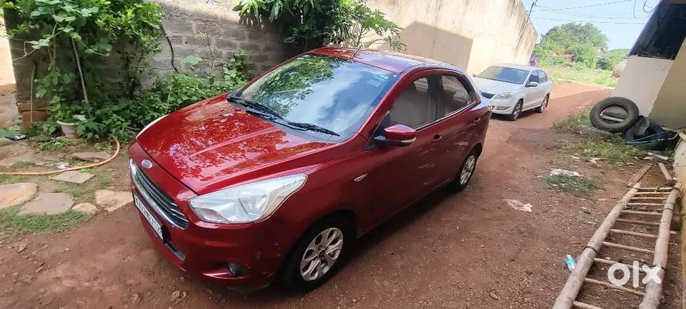 Ford Aspire Titanium Blu 2015