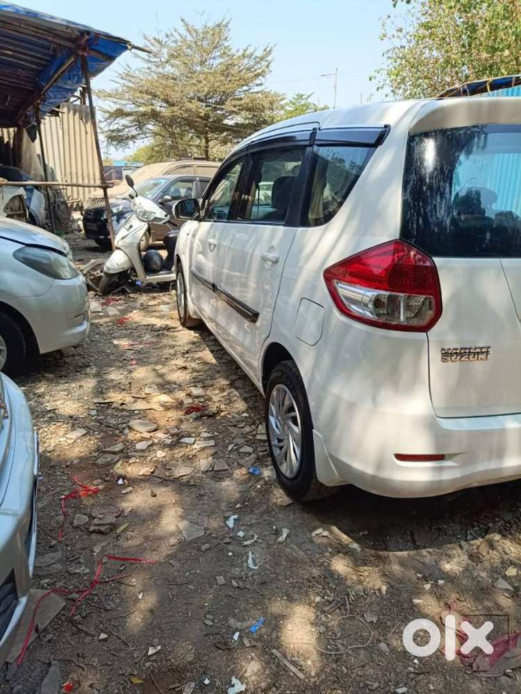 Maruti Suzuki Ertiga 2012-2015 Lxi Cng, 2014, Cng & Hybrids