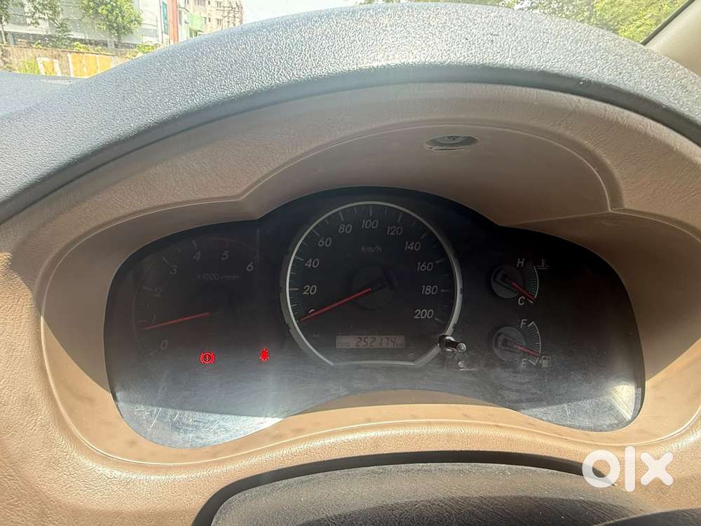 Toyota Innova 2.5 Z Diesel 7 Seater Bs Iv, 2015, Diesel