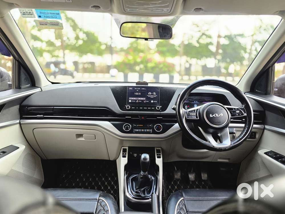Kia Carens 1.5 Prestige 7 Str, 2023, Petrol