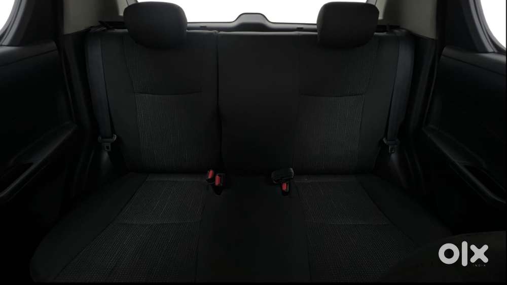 Maruti Suzuki Swift 1.2 Lxi (o), 2016, Petrol