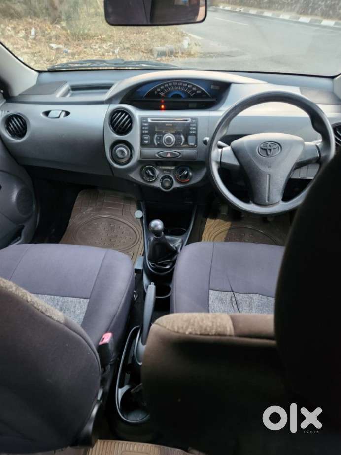 Toyota Etios Liva G Exclusive, 2013, Petrol