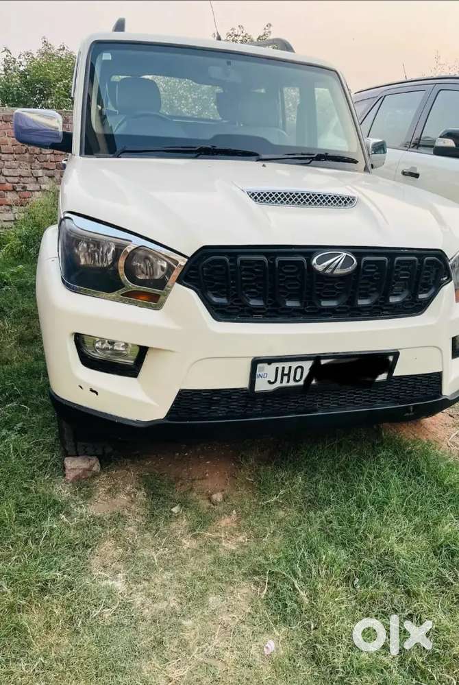 Mahindra Scorpio 2015 Diesel Well Maintained