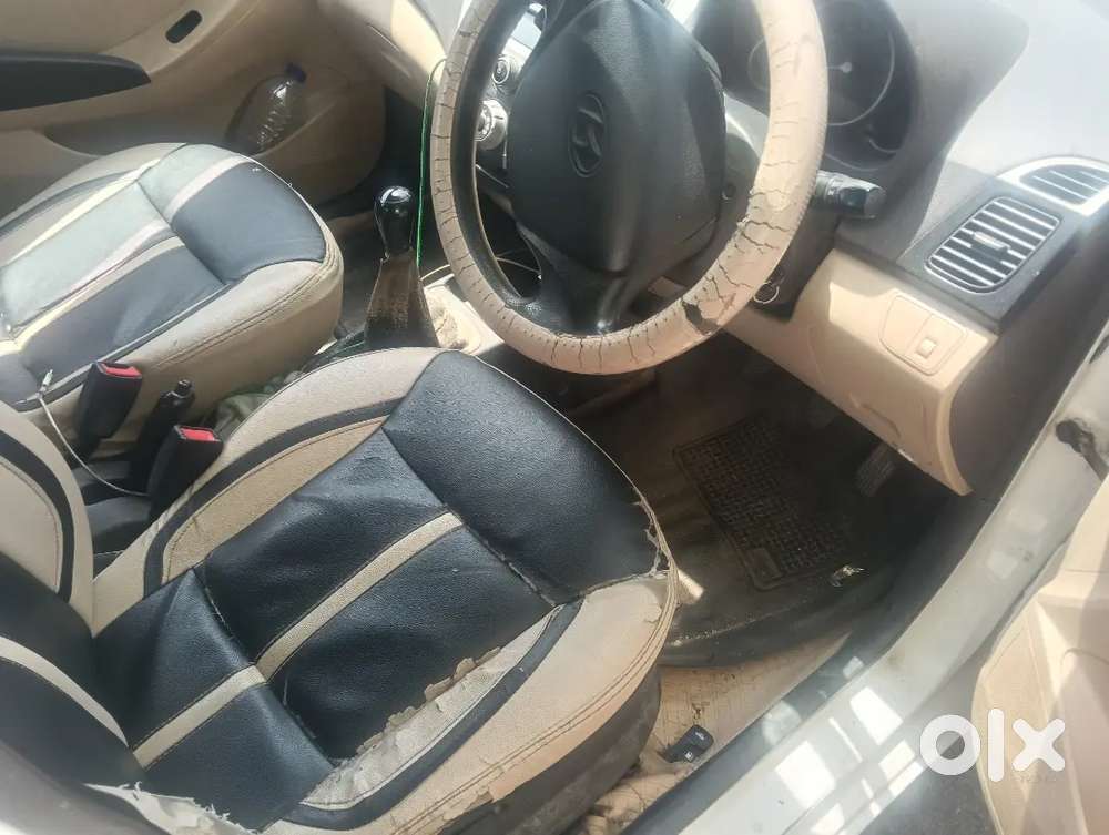 Hyundai Eon 2017 Petrol 180000 Km Driven