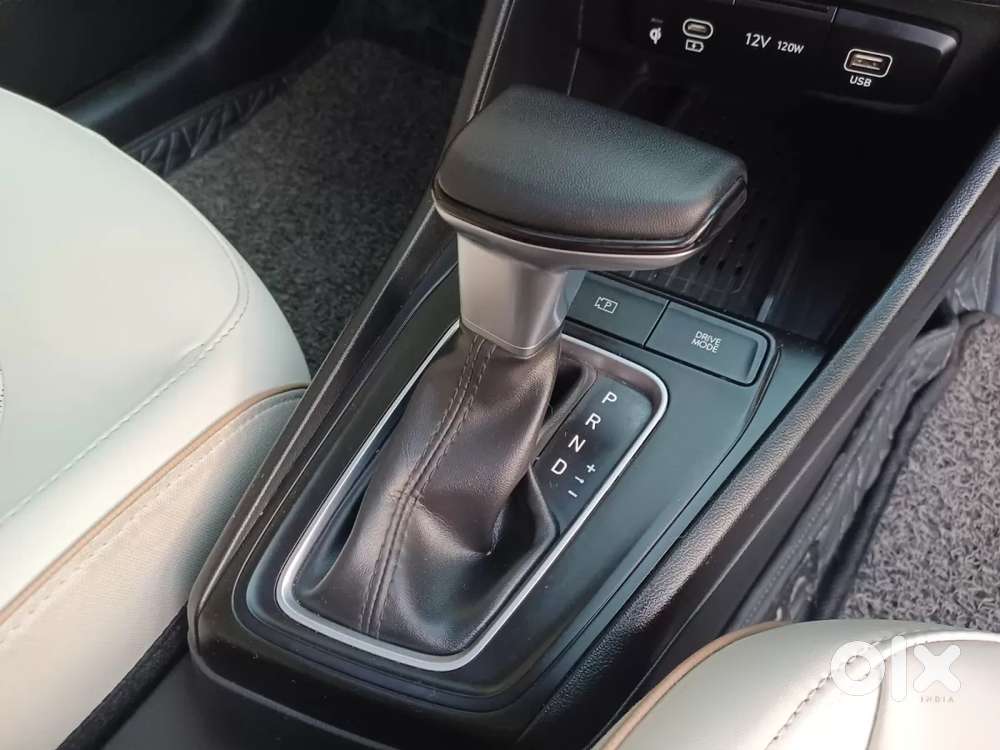 Hyundai Verna 1.5 Sx (o) Vtvt, 2024, Petrol