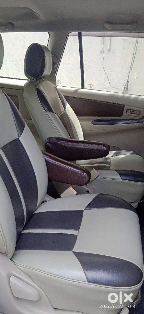 Toyota Inova 2010