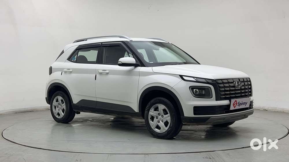 Hyundai Venue 1.2 S (o), 2022, Petrol