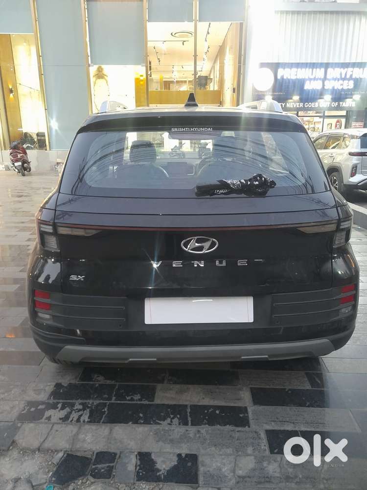 Hyundai Venue [2022-ongoing] 1.5 Crdi Sx, 2023, Diesel