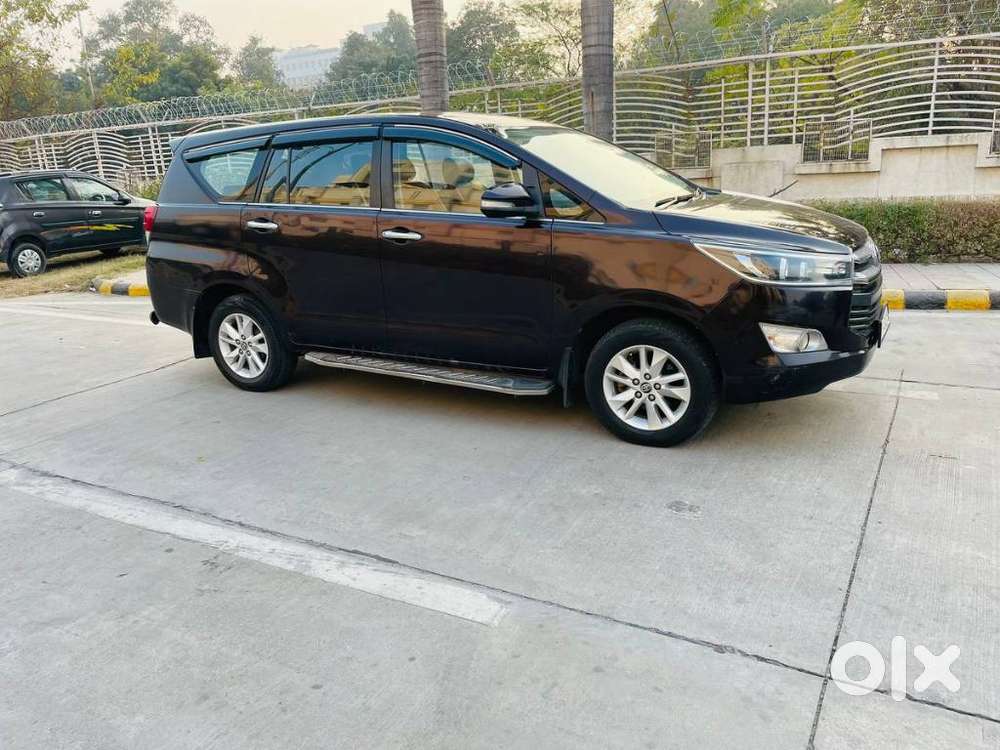 Toyota Innova Crysta 2.7 V, 2016, Diesel