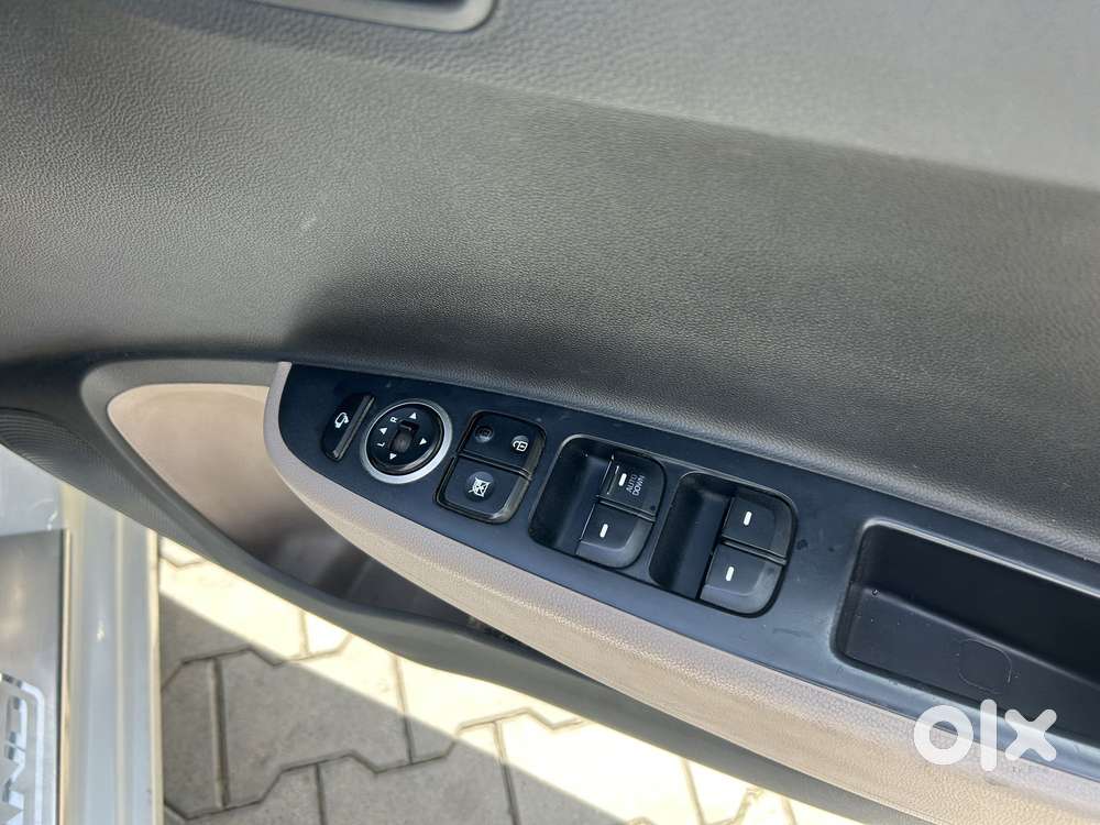 Hyundai Grand I10 Asta 1.2 (o) Vtvt, 2016, Petrol