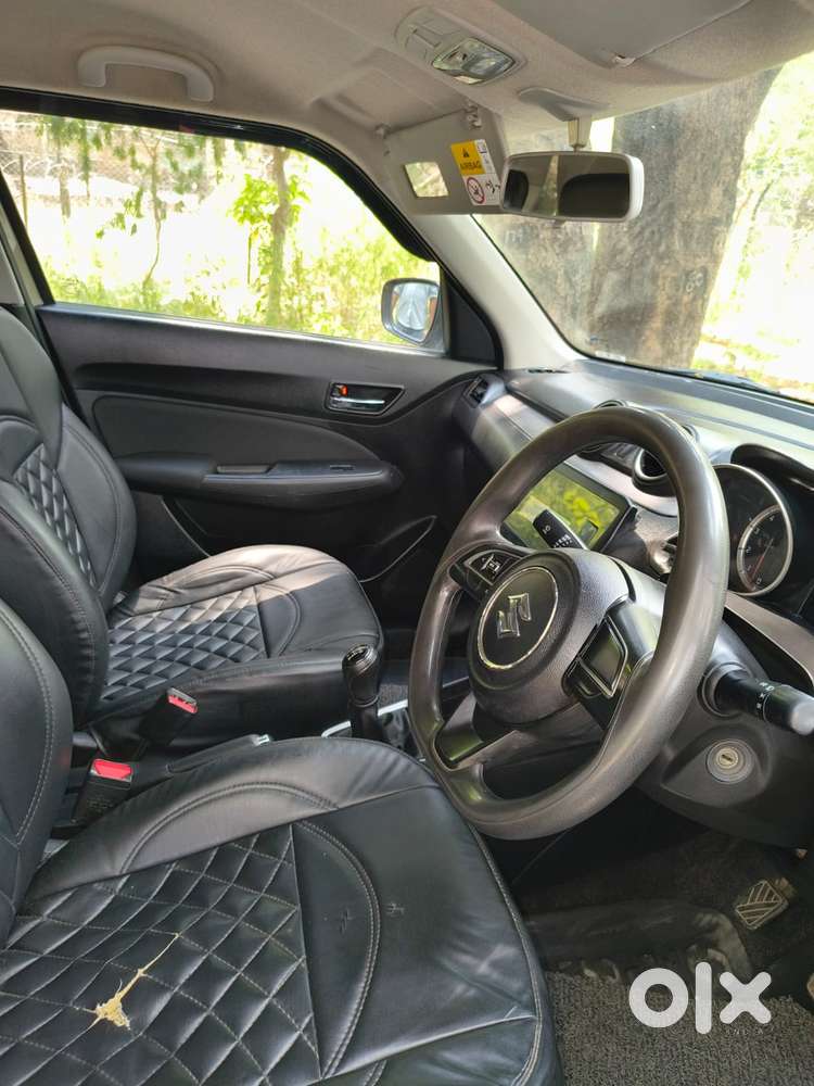 Maruti Suzuki Swift Vxi + Manual, 2022, Petrol