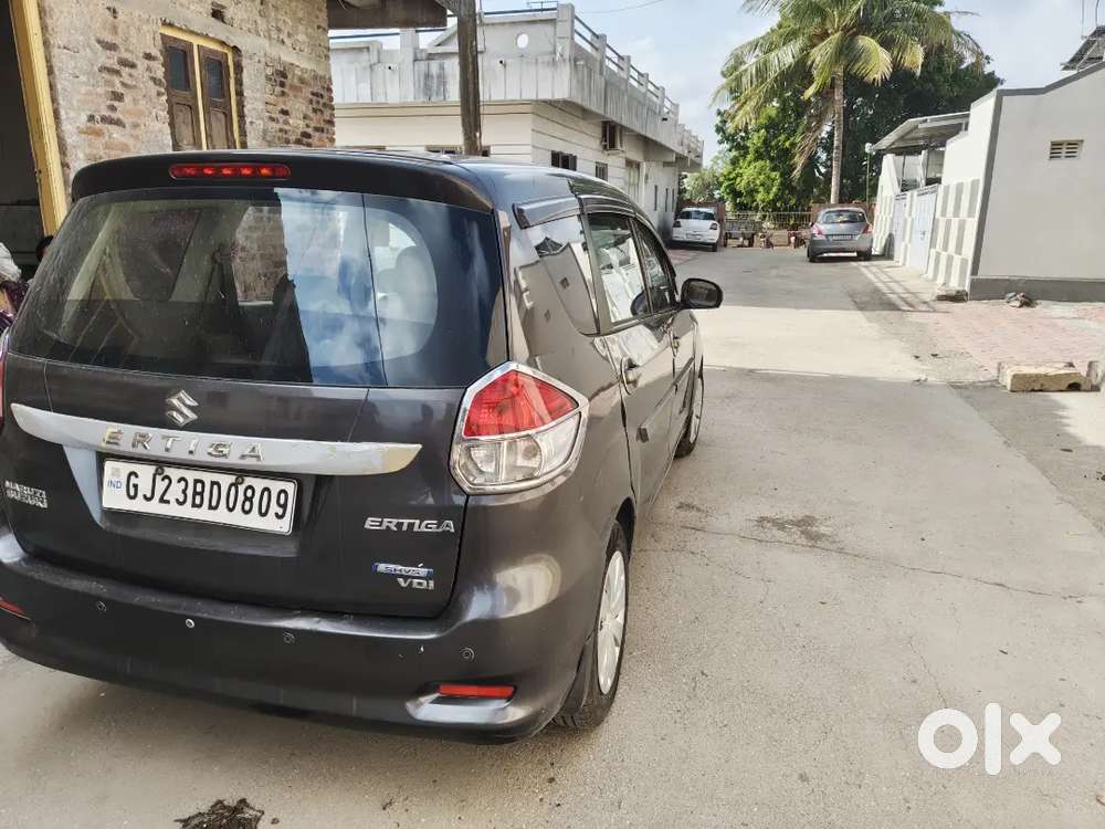 Maruti Suzuki Ertiga 2016 Diesel 100000 Km Driven