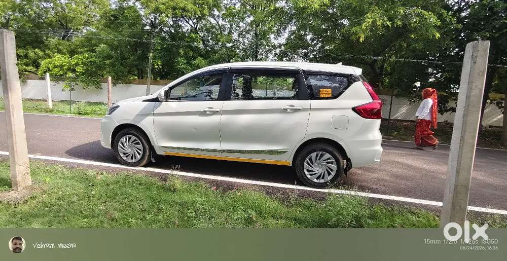 Toyota Rumion 2024 Petrol Manual Dual Tone