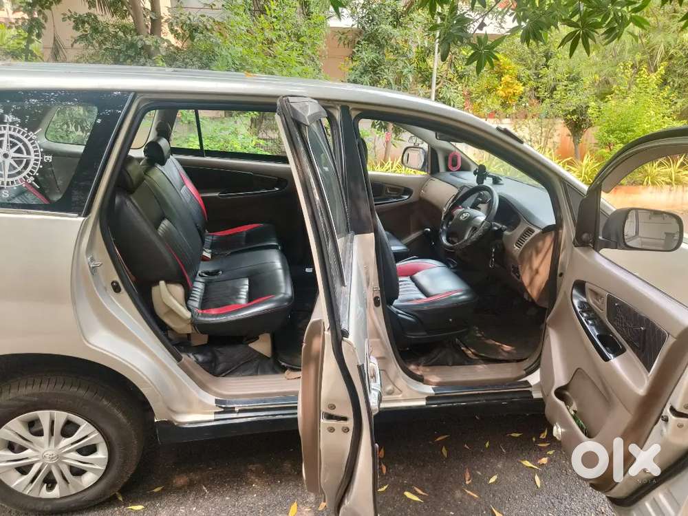 Toyota Innova 2.5 2015