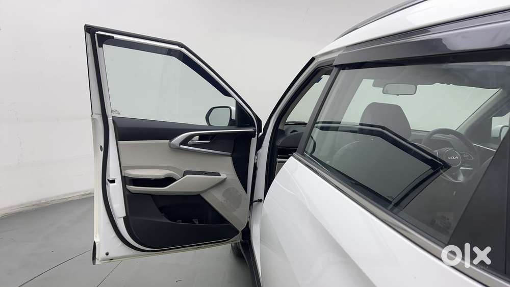 Kia Carens Prestige 1.5 Turbo Petrol Imt 7 Str, 2023, Petrol