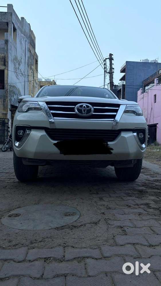 Toyota Fortuner Diesel 2018 Year Car