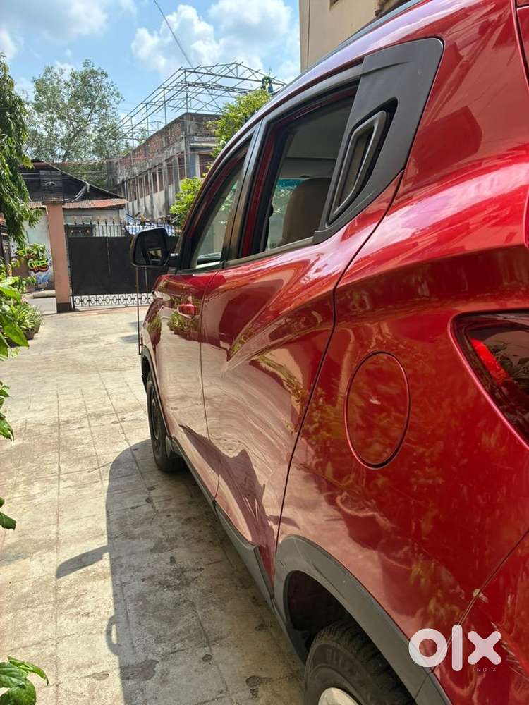 Mahindra Kuv 100 2016 Diesel Well Maintained