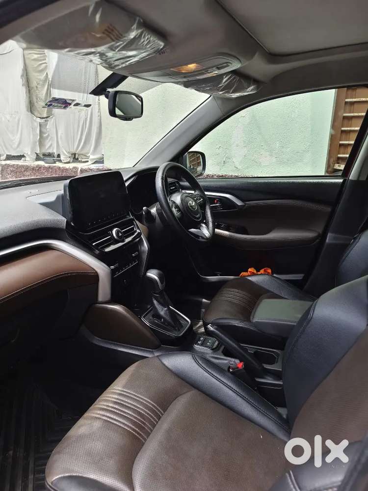 Toyota Hyryder Hybrid V Top End Model