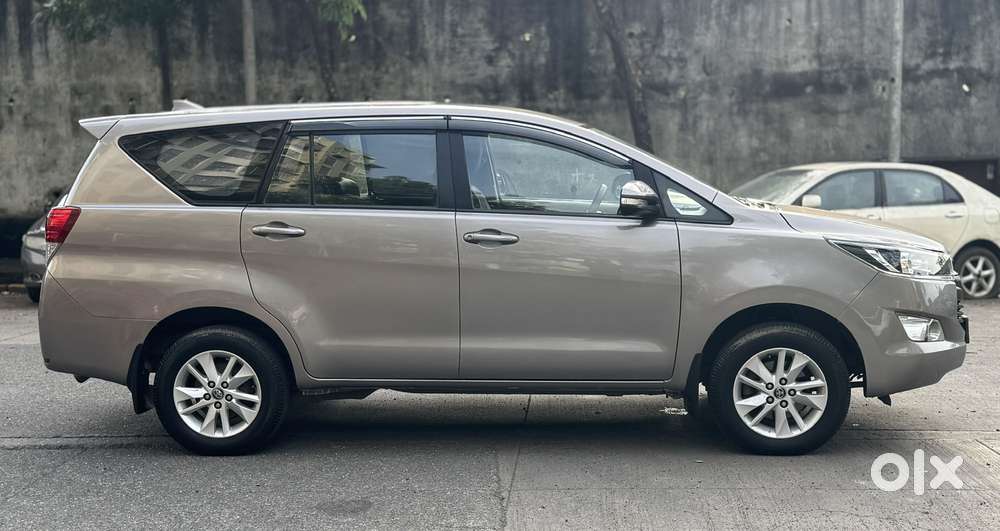 Toyota Innova Crysta 2.8 Gx At, 2017, Diesel