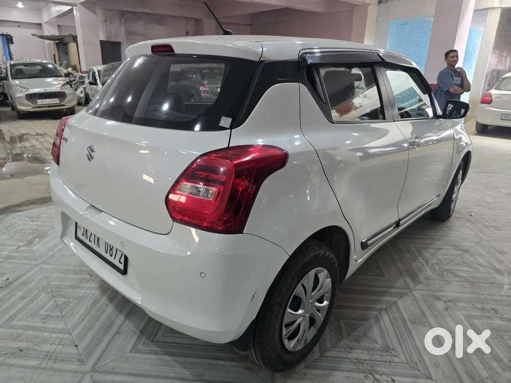 Maruti Suzuki Swift Vxi 2024