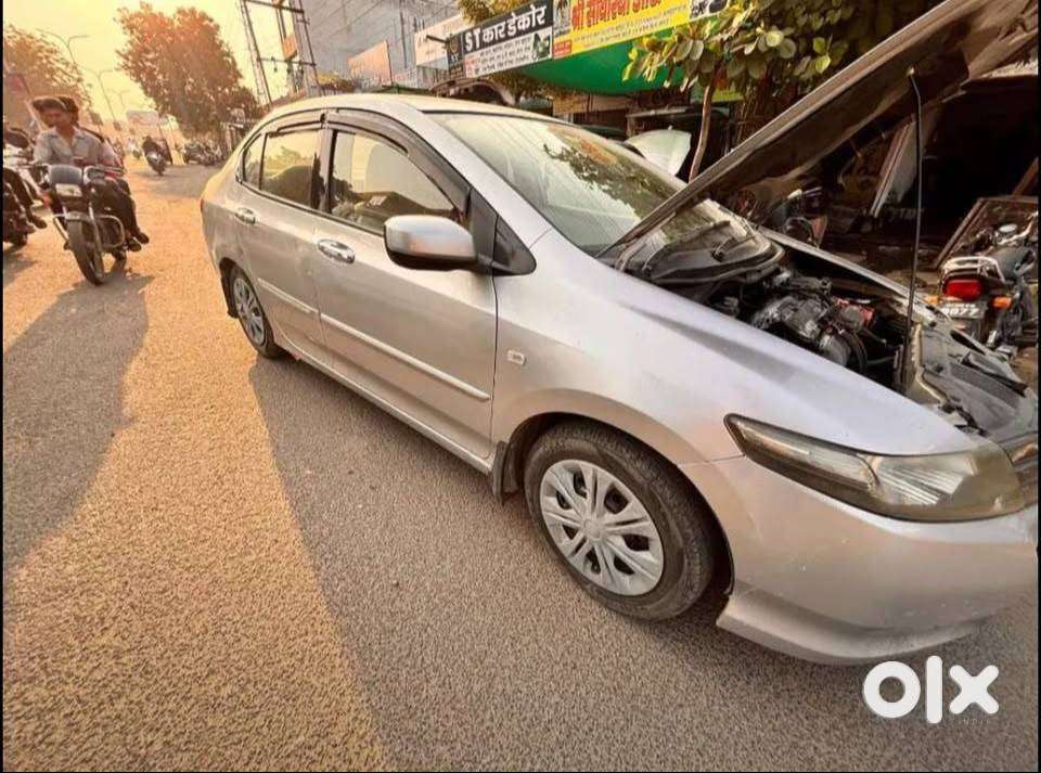 Honda City 2009  Petrol + Lpg  3rd Owner  1,35,000 Km  Excellent