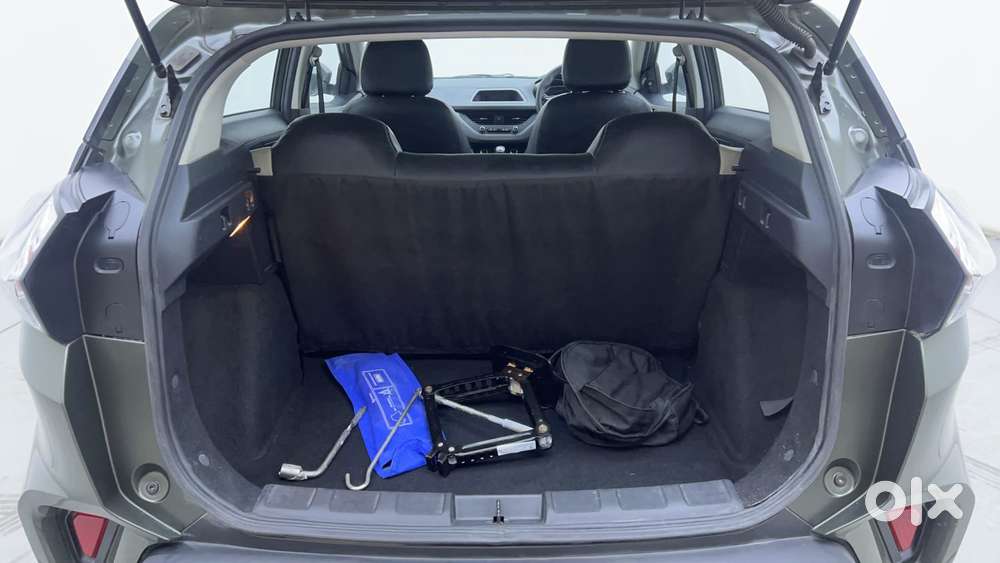 Tata Nexon 1.2 Revotron Xm (s), 2023, Petrol