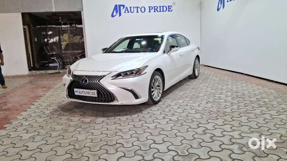Lexus Es 300h Luxury, 2019, Petrol