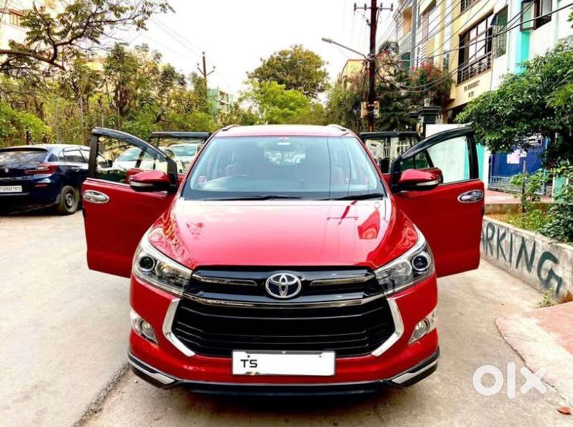 Toyota Innova Crysta 2017