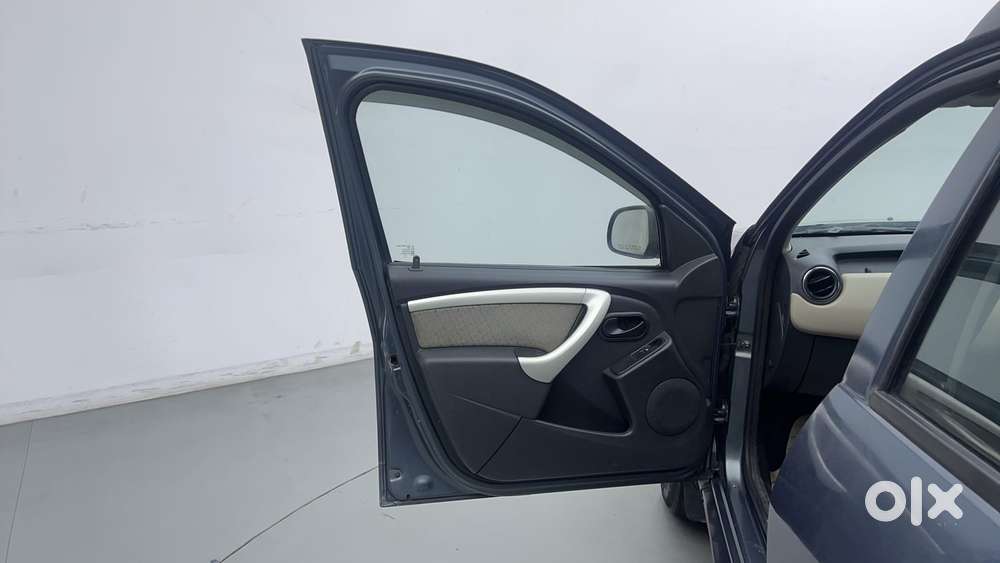 Renault Duster 2015-2016 Petrol Rxl, 2013, Petrol