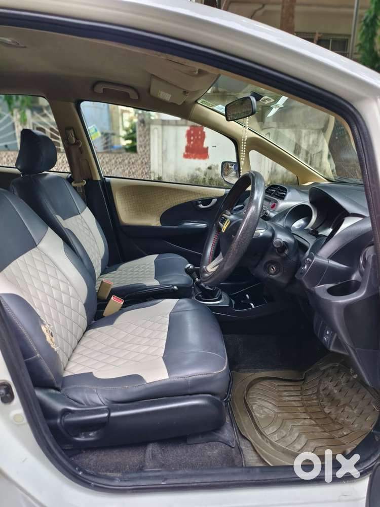 Honda Jazz V Mt Privilege, 2013, Petrol