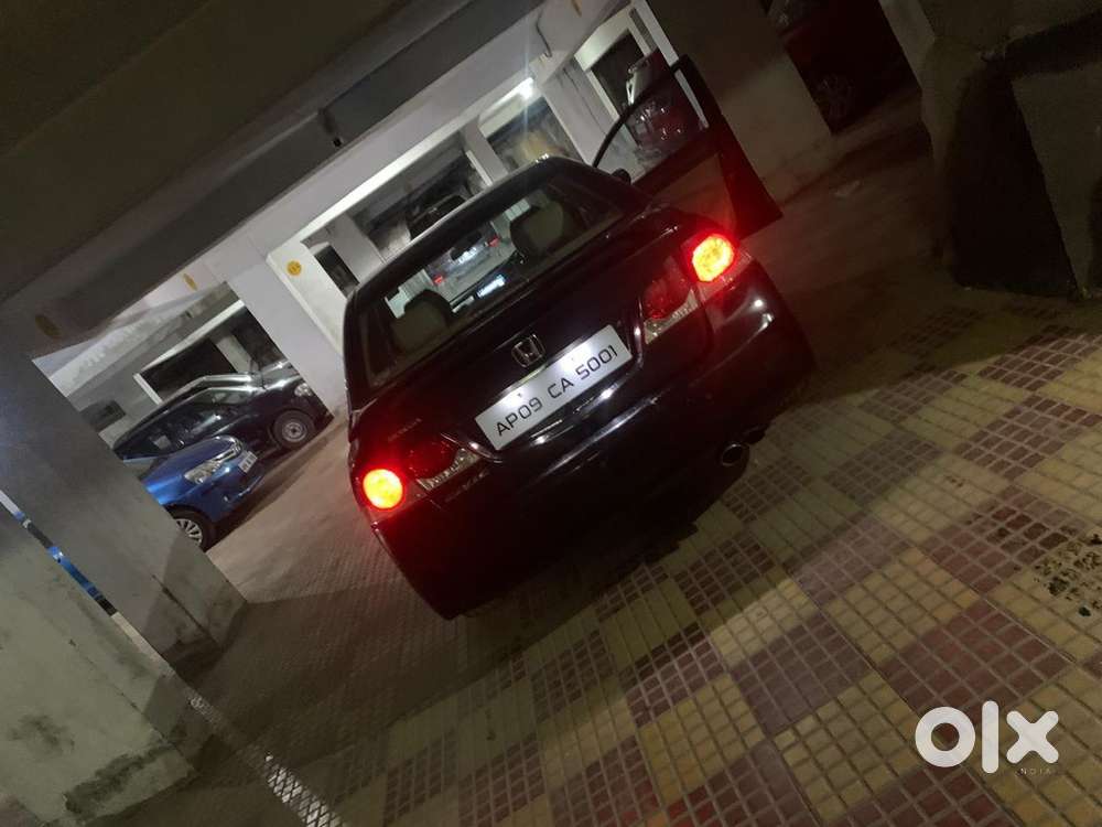 Honda Civic 2010 | 1.8 I-vtec Petrol | Premium Sedan | Well Maintained