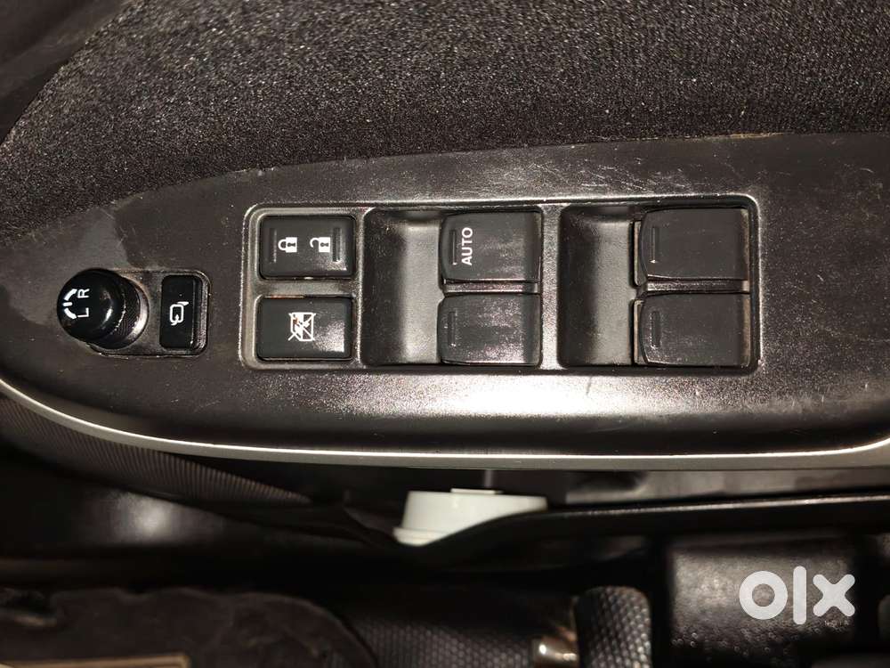 Maruti Suzuki Baleno 1.2 Cvt Zeta, 2017, Petrol