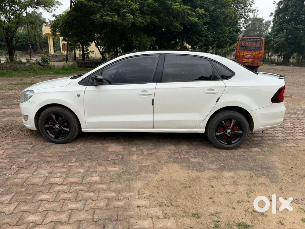 Skoda Rapid 1.6 Ambition Plus Mpi, 2015, Diesel