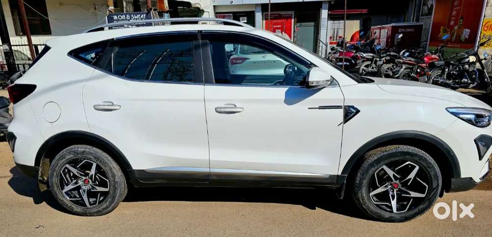 Mg Astor 2022 Petrol Well Maintained