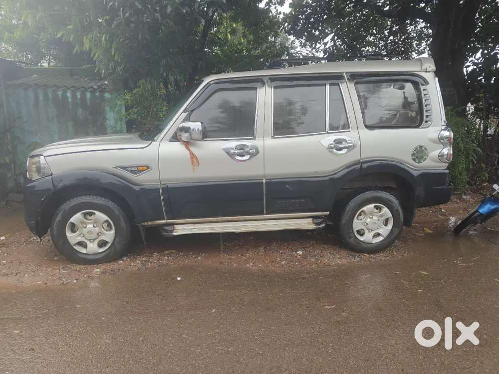 Mahindra Scorpio Diesel 2015 Automatic