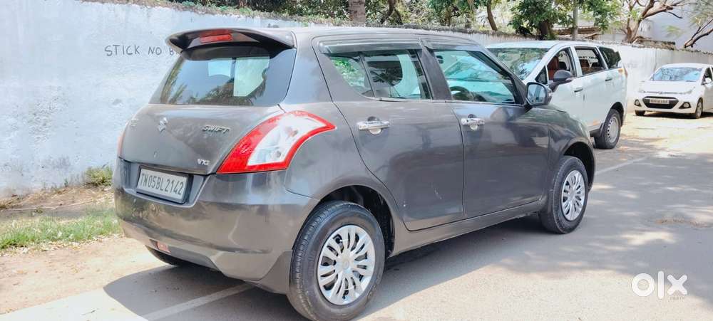 Maruti Suzuki Swift Vxi + Manual, 2017, Petrol